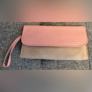 REALITIES ~ PINK Faux Leather & BEIGE Suede Clutch - WRISTLET. 9”x 5”